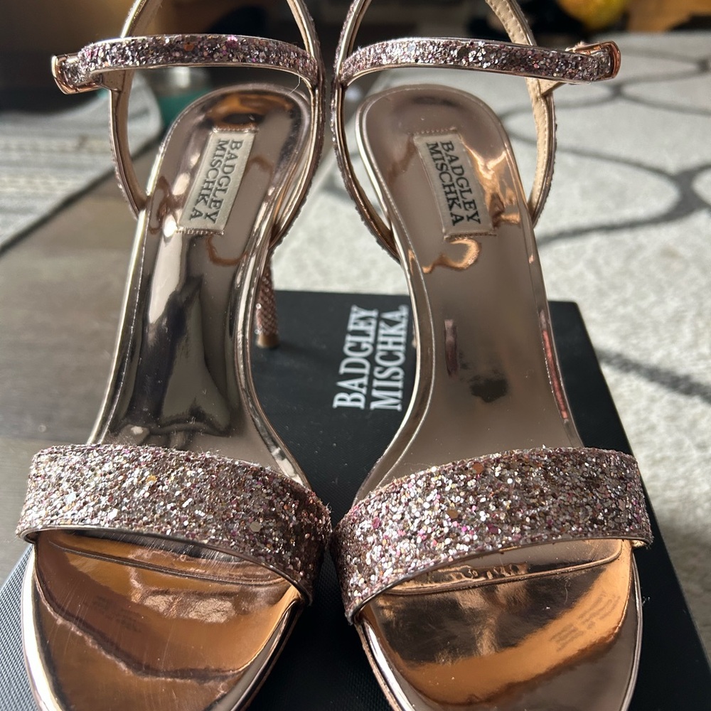 Badgley Mischka Women's Glitter Sandals - Rose Gold